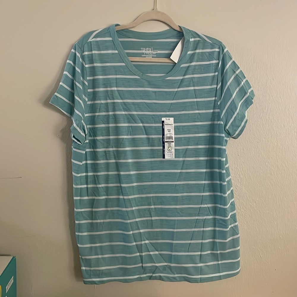 Time and Tru T-shirt